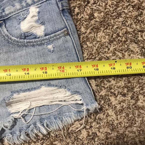 Abercrombie shorts - Picture 7 of 8